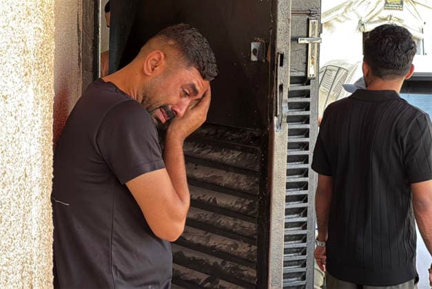 Middle East conflict, Gaza, mourning the dead following Israeli air strikes in Gaza City