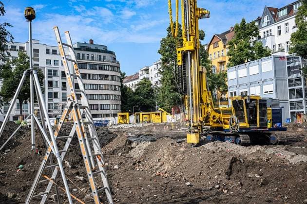 Berlin, demolition work on the Maybachufer