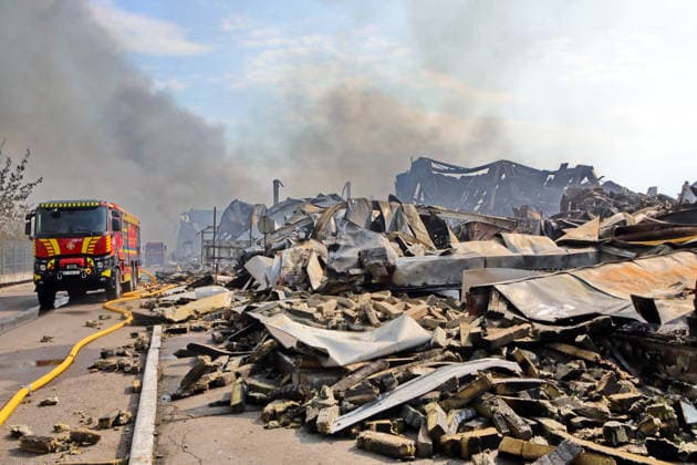 War in Ukraine: Major fire following Russian missile strike on a warehouse near Kyiv