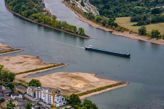 North Rhine-Westphalia: Low water levels on the Rhine at Bad Honnef