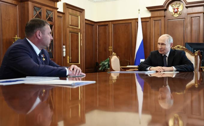 Russia: Vladimir Putin meets Alexander Shuvaev in Moscow