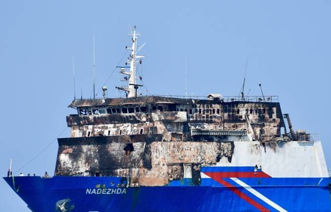 Turkey: The cargo ship Nadezha, struck by drones in the Black Sea, reaches the port of Samsun