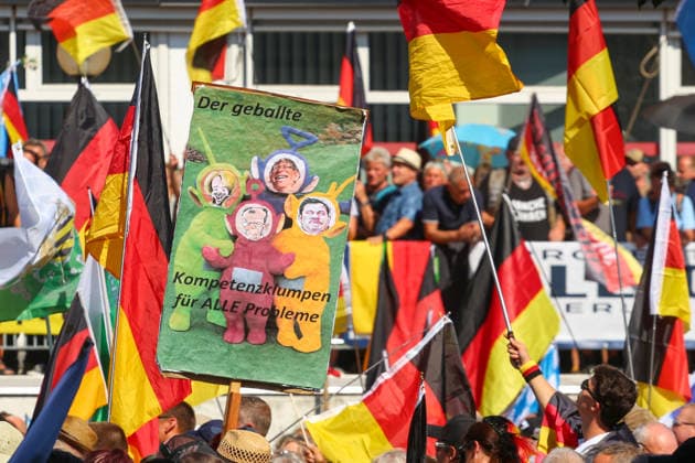 Saxony: Demonstration against the federal government organised by Projekt M1llion in Plauen