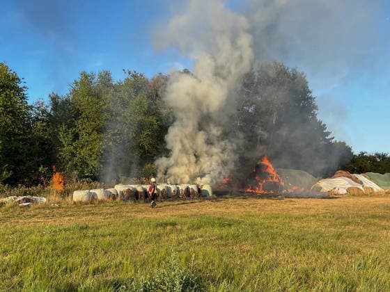 Hesse: Fire at a straw bale warehouse on Großwiesenweg in Dieburg