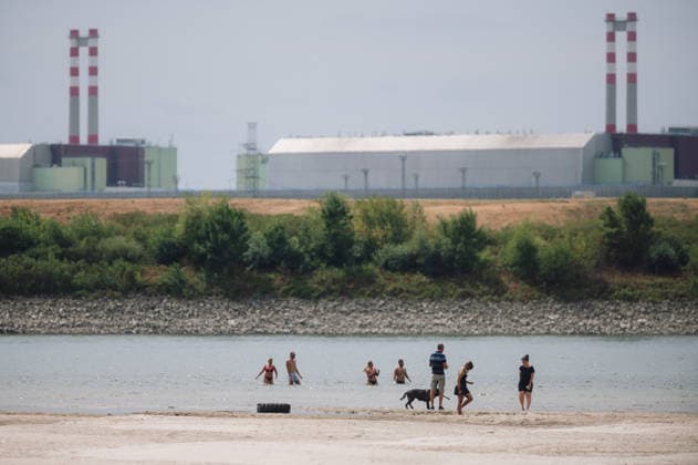 Hungary: Low water levels in the Danube at the Paks nuclear power station