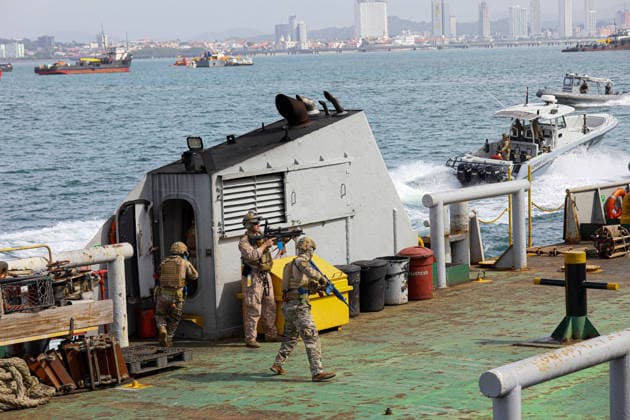 Panama, the Panamax international military exercise to protect the Panama Canal