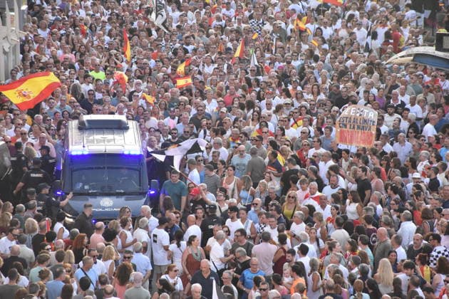 Spain: ‘Enough Is Enough’ protest in Ceuta