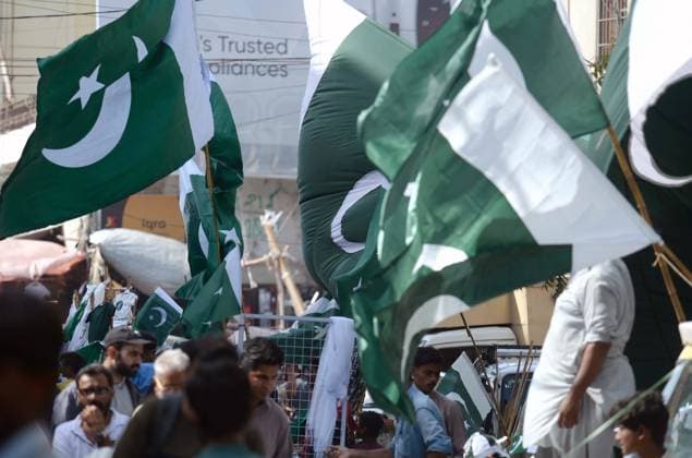 Pakistan: Preparations for the Independence Day celebrations