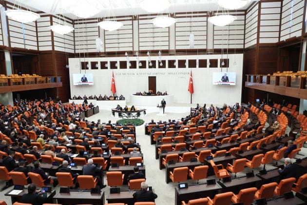 Turkey: Parliament passes law granting amnesty to PKK members in Ankara