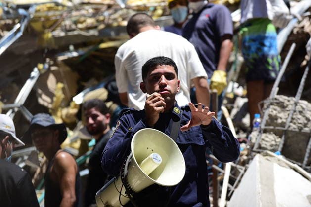 Major earthquake in Colombia: impressions from Cali