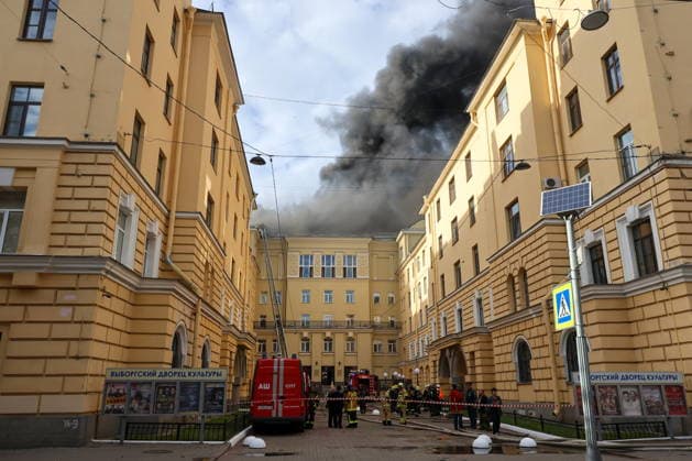 Russia: Roof fire at the Vyborgsky Palace of Culture in St Petersburg