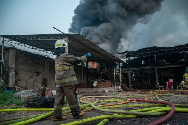 Indonesia, fire at a factory in Jakarta
