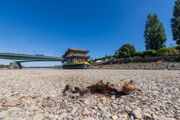 North Rhine-Westphalia, low water levels in the Rhine near Bonn