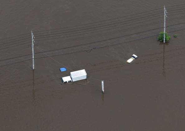 Japan: Flooding following heavy rain