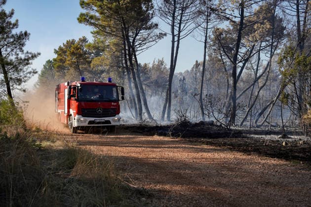 Croatia, forest fire near Ninski Stanov