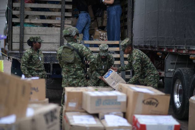 Major earthquake in Colombia; loading of relief supplies in Pasto