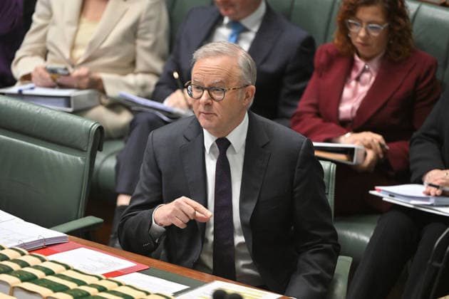 Australia, Question Time in Parliament in Canberra