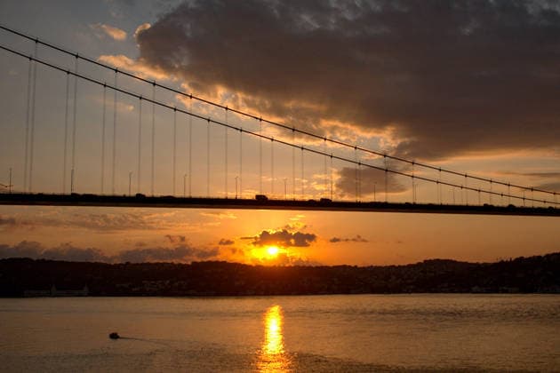 Turkey, sunrise over the Bosphorus
