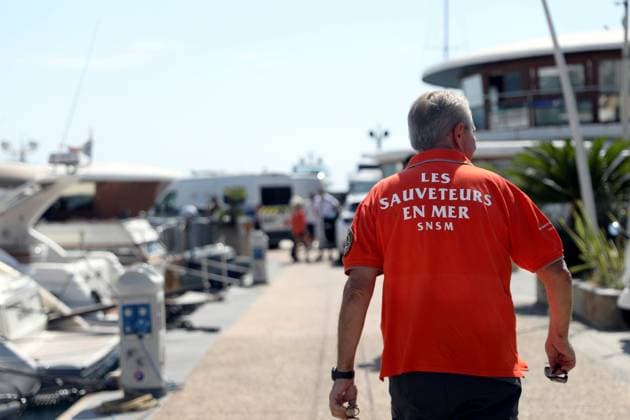France: Search for a missing person following a collision between two boats in the harbour of Mandelieu-la-Napoule