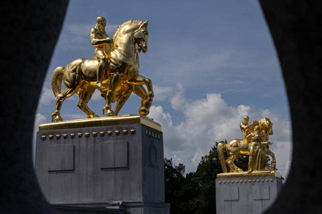 USA: ‘Arts of War’ statues in Washington have been regilded