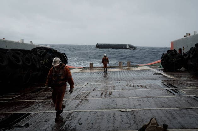Australia: SpaceX Starship towed to Christmas Island after splashdown in the Indian Ocean