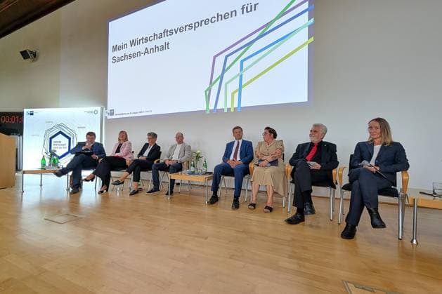 Saxony-Anhalt, IHK Election Dialogue in Halle an der Saale