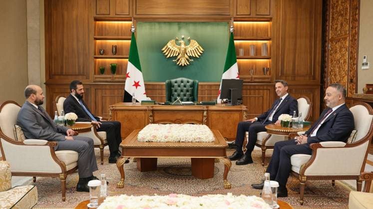 Syria: Ahmad al-Sharaa meets Turkish Energy Minister Alparslan Bayraktar in Damascus