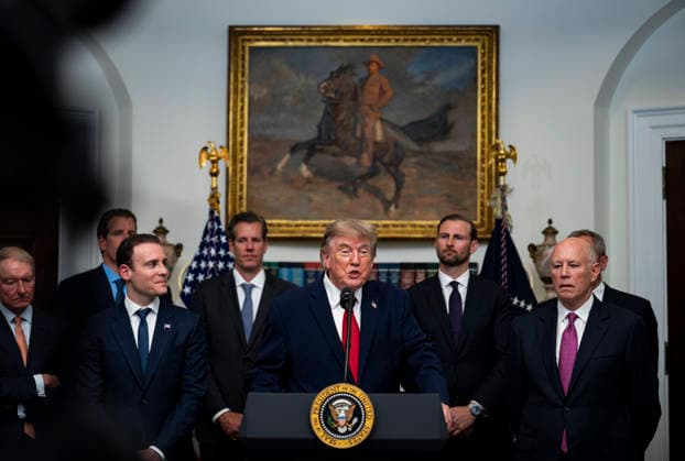 USA: Donald Trump speaks at a meeting with leading figures from the technology sector in Washington DC