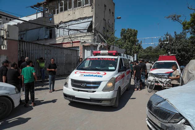 Middle East conflict, Gaza, injured people at Al-Shifa Hospital