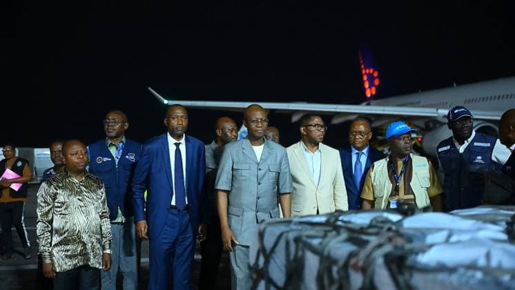 DR Congo: Health Minister Roger Kamba receives first consignment of Ebola vaccine doses