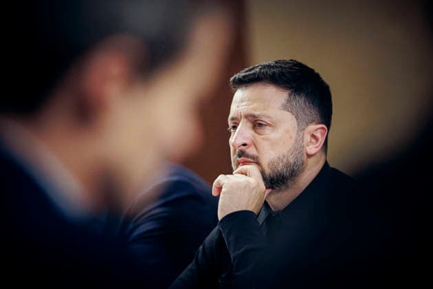Ukraine: Volodymyr Zelenskyy meets Johann Wadephul in Kyiv