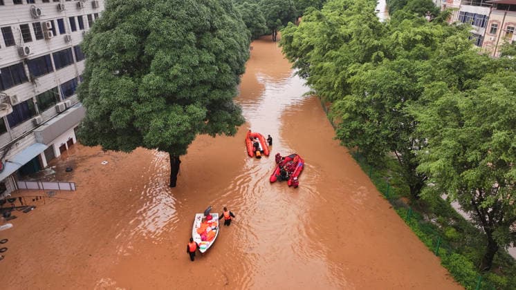 China, Flooding in Ningming