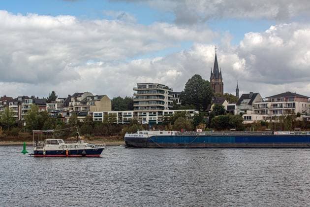 North Rhine-Westphalia, low water levels in the Rhine near Cologne