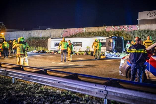 Netherlands: Serious accident involving a coach on the A28 near Wezep