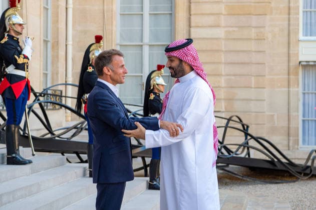 Paris: Emmanuel Macron welcomes Mohammed Bin Salman