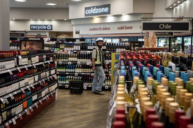 Trade dispute between the US and Canada: impressions from shops in Vancouver