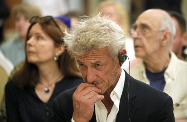 Celebrity: Sean Penn visits Kyiv