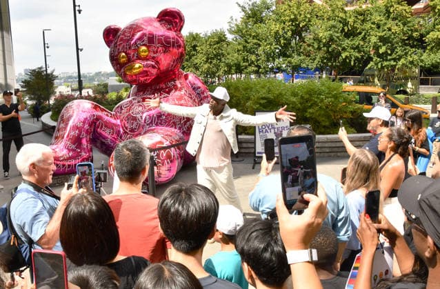 Celebrity: Seal attends Brendan Murphy’s ‘Love Matters Everywhere: The Loehr Bear’ in New York
