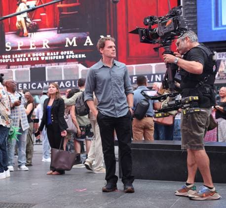 Film: Michael C. Hall and Uma Thurman on the set of *Dexter: Resurrection* in Manhattan
