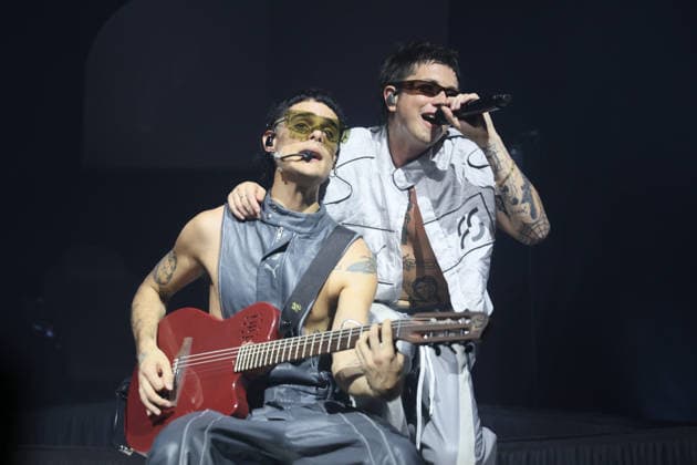 Music: CA7RIEL & PACO AMOROSO concert in London