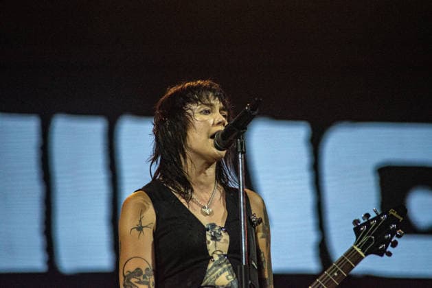 Music, Rock in Rio, Hot Milk