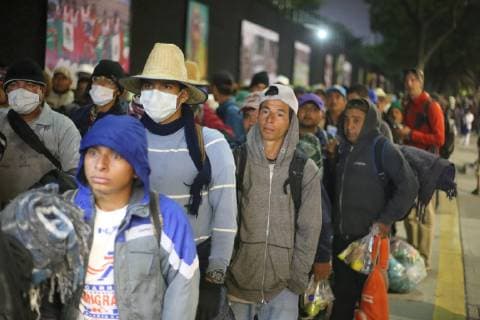 Mexico, migrants continue on their way to the US border