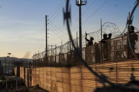 USA, soldiers at the border to Mexico