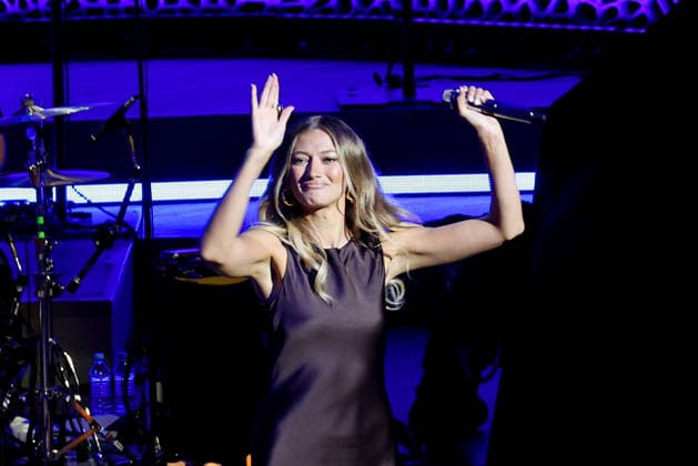 Music: Leony’s concert at the Elbphilharmonie in Hamburg