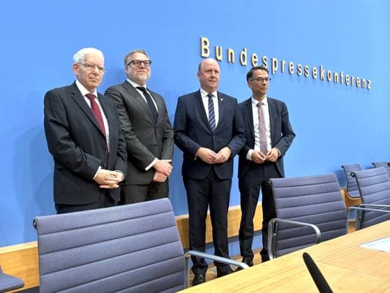 Berlin, BPK, Firmly against anti-Semitism: Expert opinion on the draft bill to make the denial of Israel’s right to exist a criminal offence