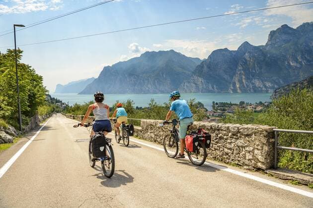 Italy, debate about how to deal with cyclists at Lake Gardersee - Stock photos