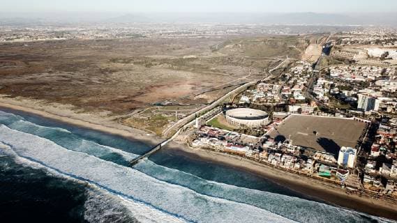 Mexico, border to USA in Tijuana