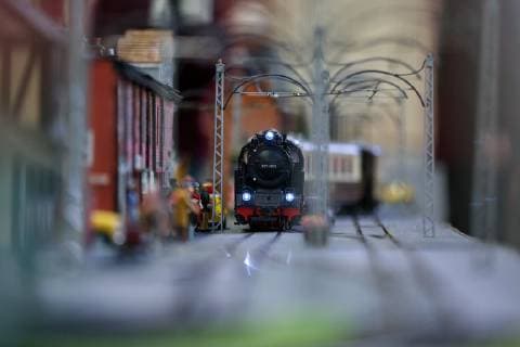 London, model building fair