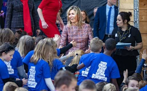Queen Maxima signs cooperation agreement for local music training courses in Vlissingen