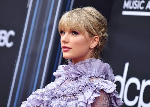Music rights dispute: Taylor Swift wants to re-record her old albums